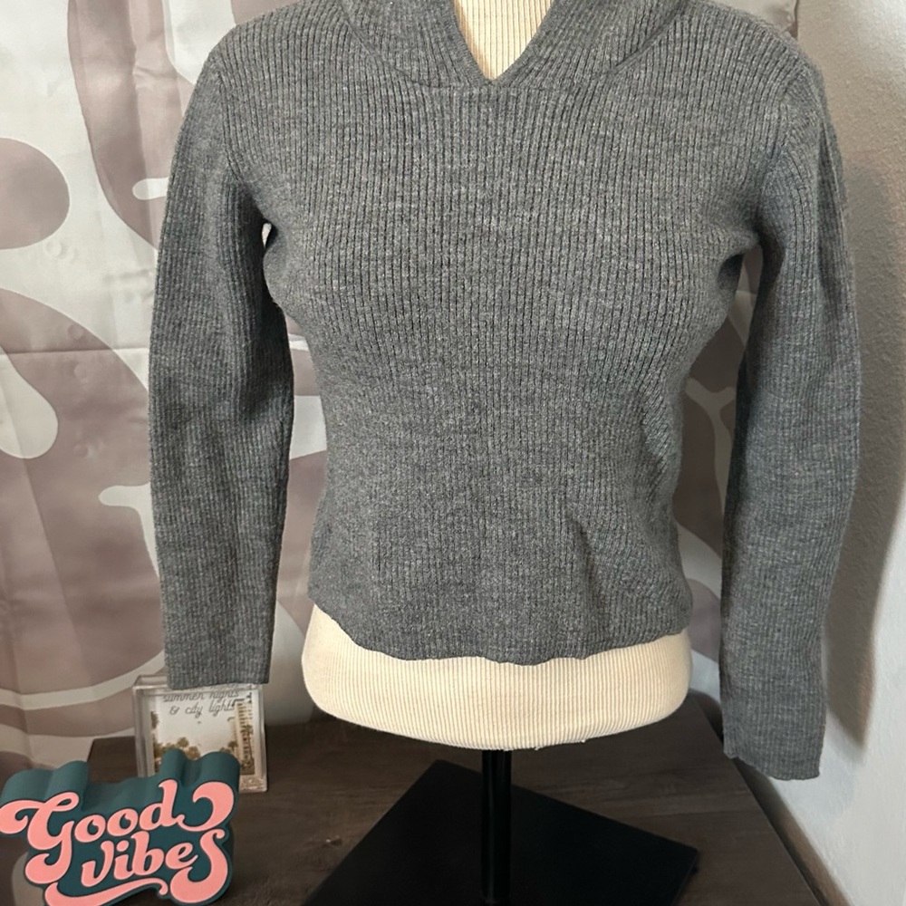 Gray V-Neck Ribbed Sweater